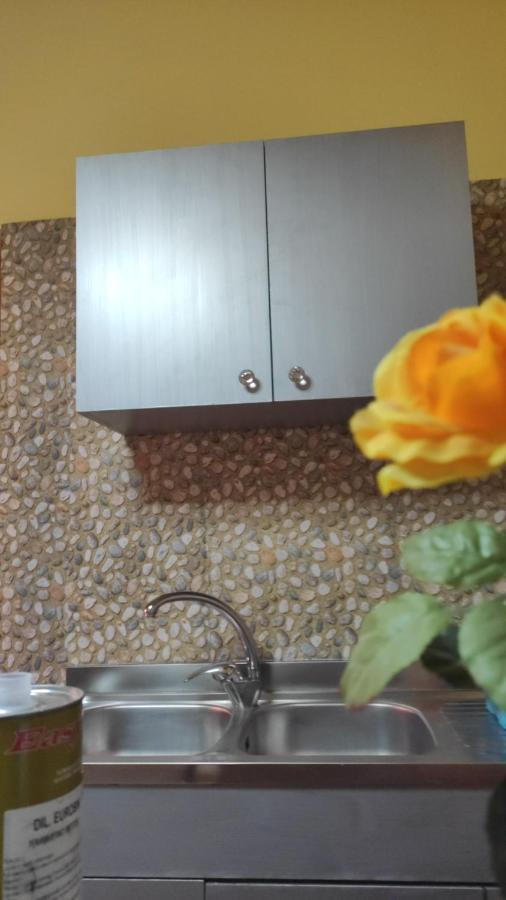 شقة La Casa Di Mimi' تْشيفالو المظهر الخارجي الصورة