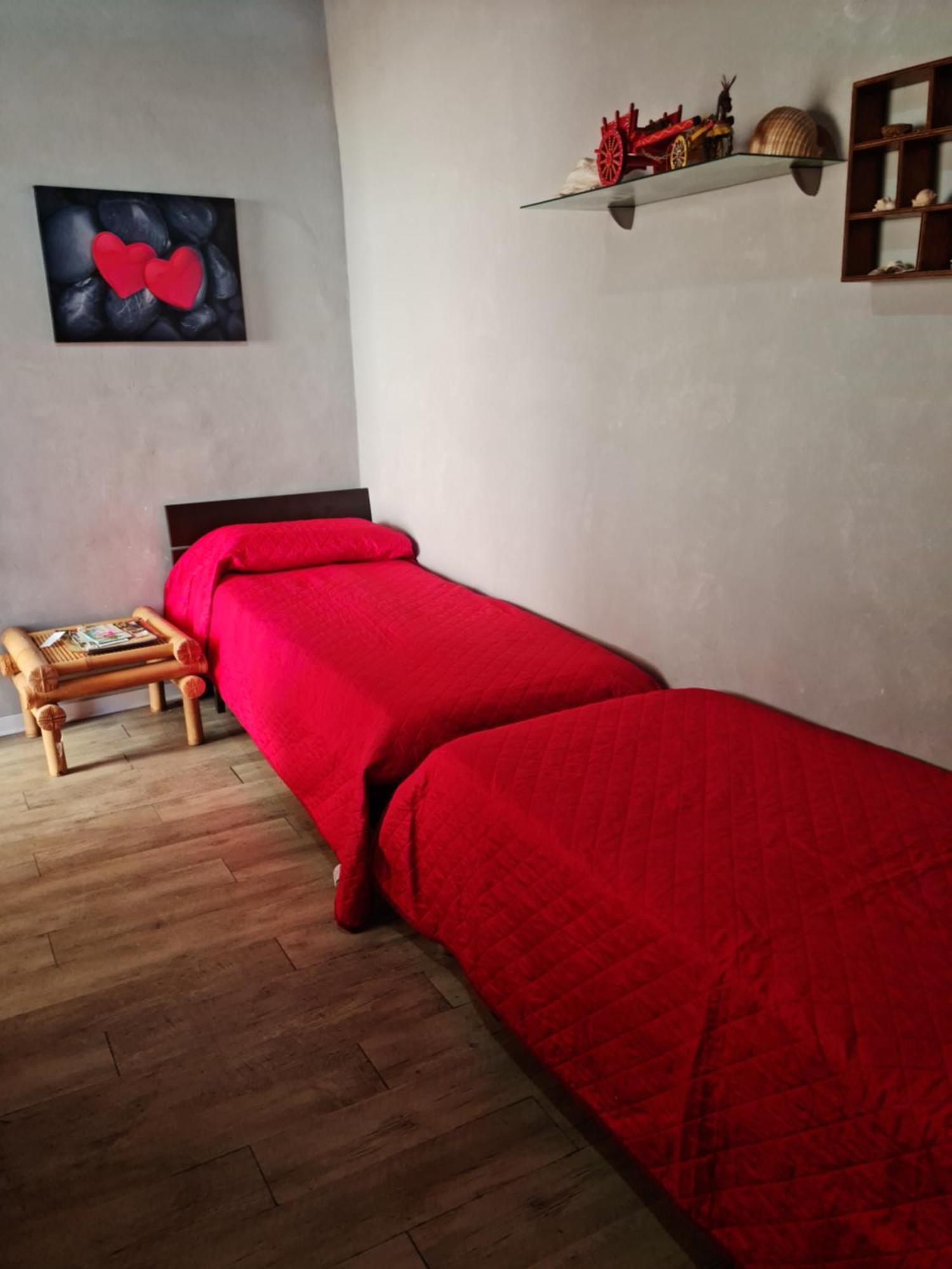 شقة La Casa Di Mimi' تْشيفالو المظهر الخارجي الصورة